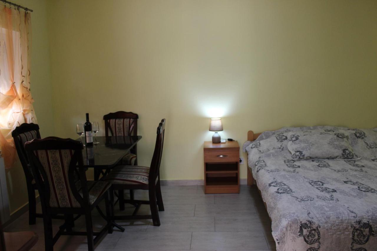 Apartmani Franovic Tivat Exteriér fotografie